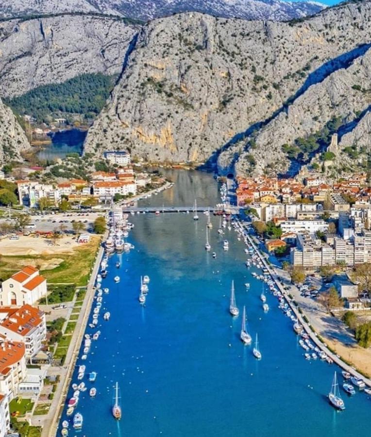 Apartments Kadenca Omiš Dış mekan fotoğraf