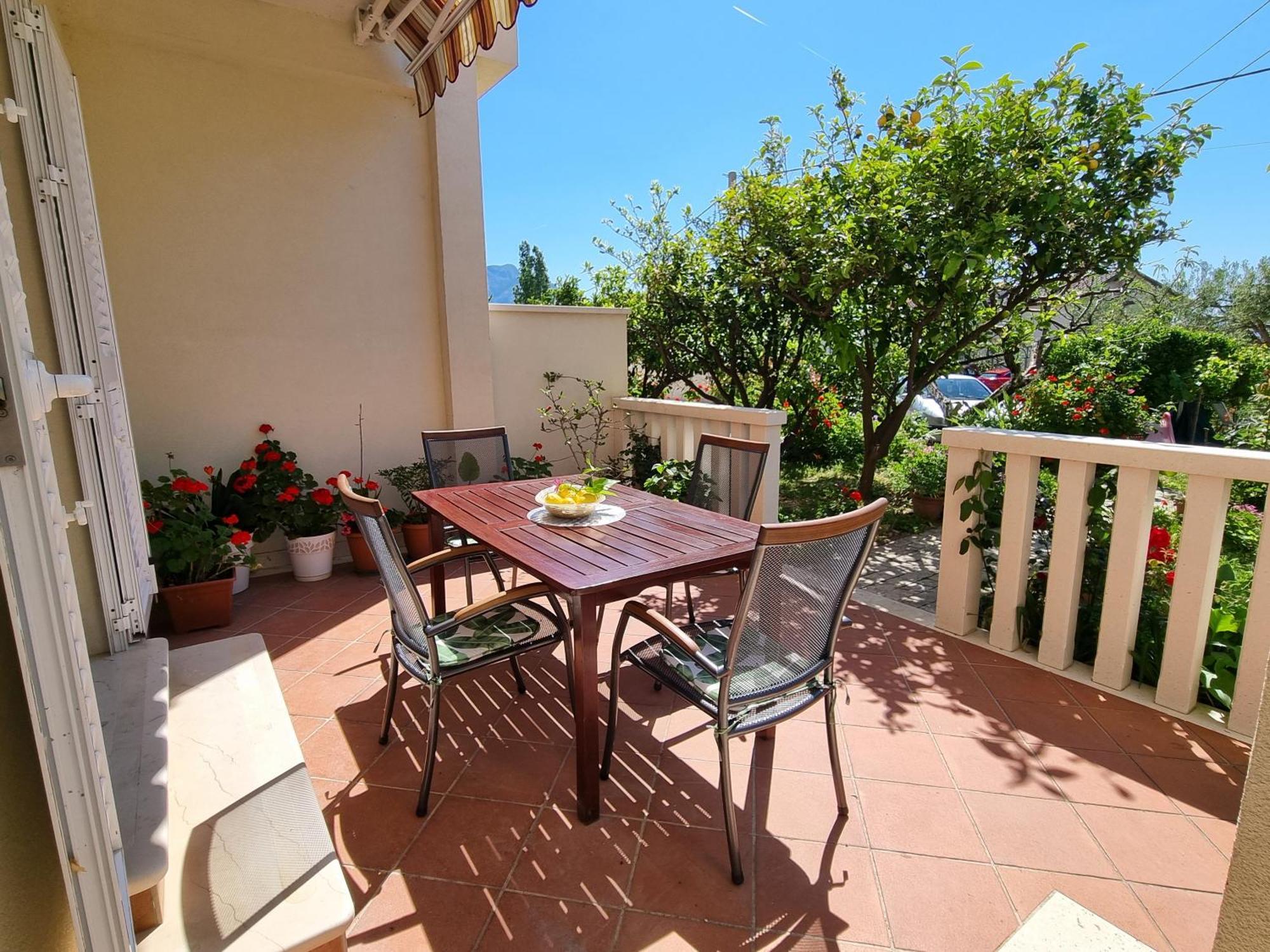 Apartments Kadenca Omiš Dış mekan fotoğraf