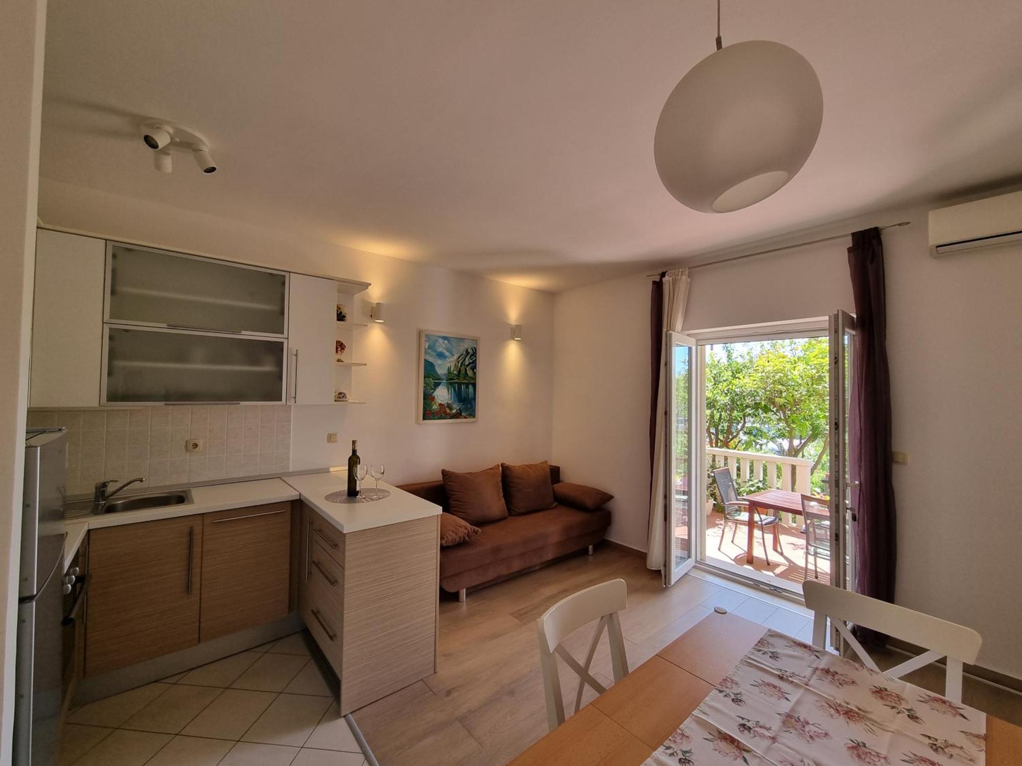 Apartments Kadenca Omiš Dış mekan fotoğraf